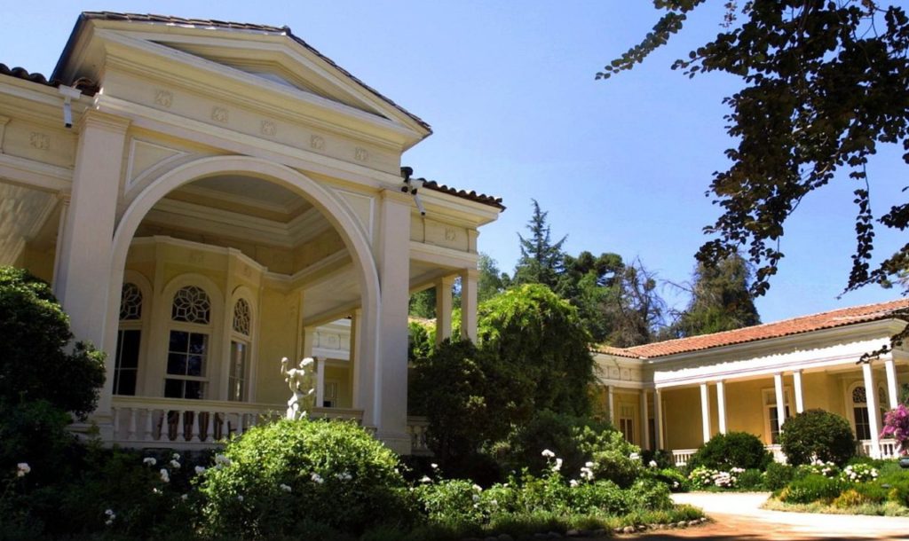  Rest. La Trocha, 1300 Mts Al Sury 75 oeste, Limón Province, Guapiles, 70201, Costa Rica, Viaje a Viñedo Concha y Toro Chile: Tour y Degustación de Vinos