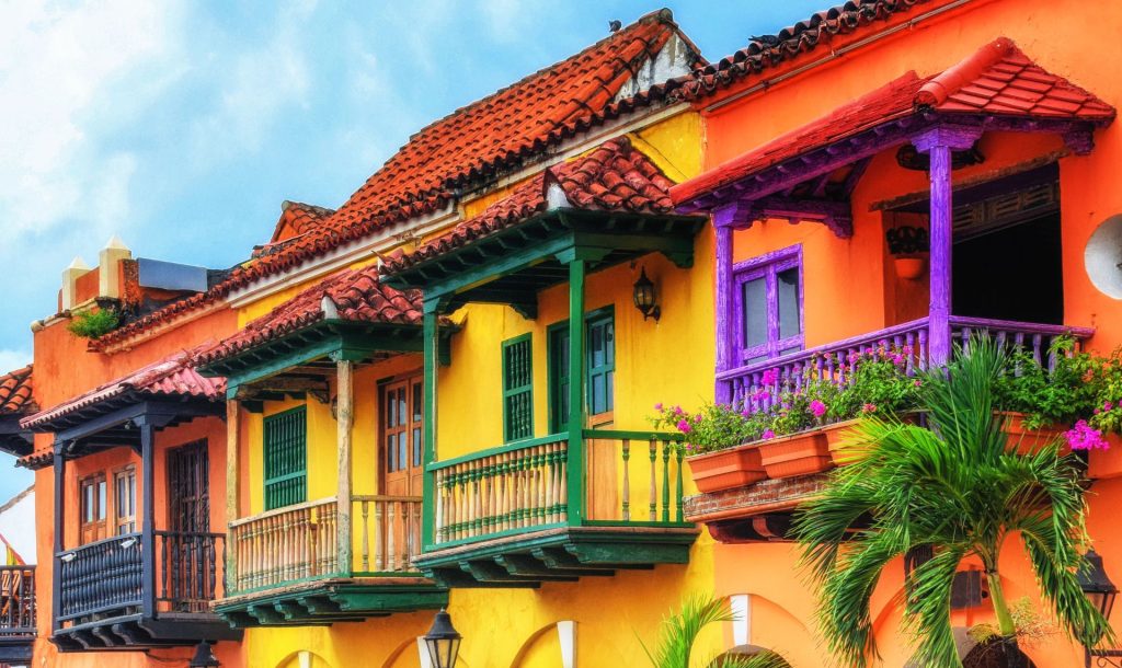 Cartagena cultural festivales de música y cine, tours gastronómicos y fiestas de independencia