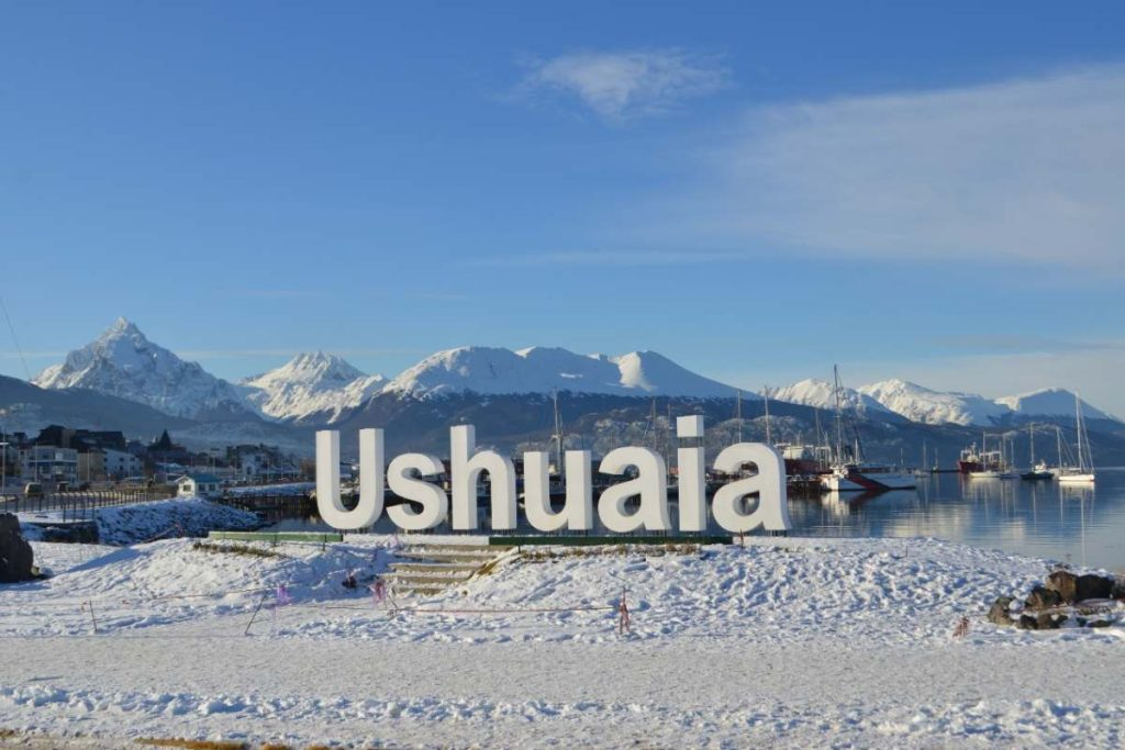 Ushuaia extremo: tren del fin del mundo, navegación por el Canal Beagle y trekking a lagunas