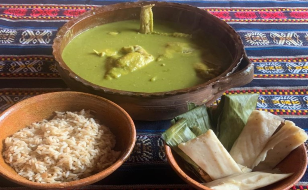 Descubre las comidas típicas de Guatemala más deliciosas y tradicionales - Jocón