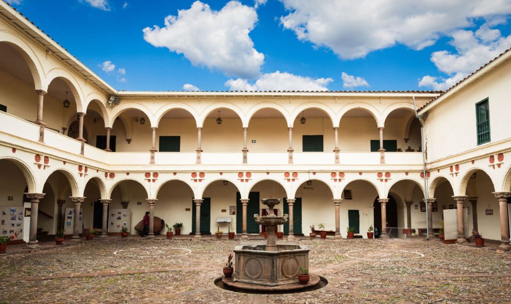 cultura inca, museos de cusco, raqchi templo inca